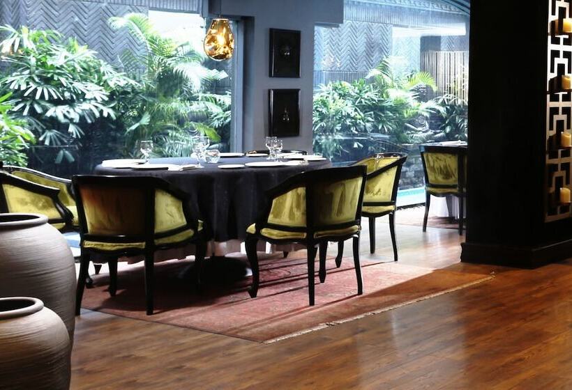 בית מלון כפרי Four Points By Sheraton Lahore