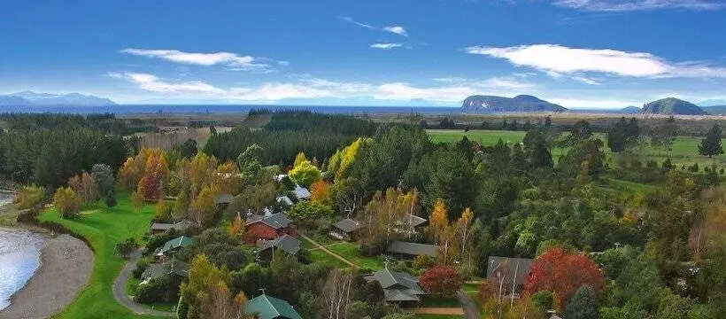 酒店 Tongariro Lodge