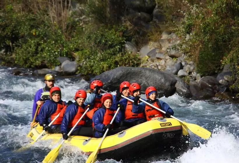 酒店 Tongariro Lodge