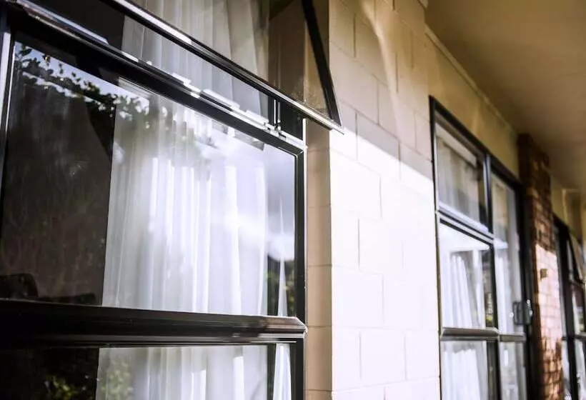 酒店 Tudor Court Motor Lodge