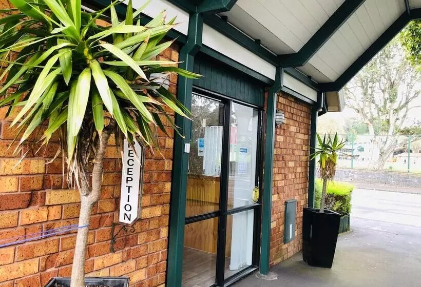 酒店 Tudor Court Motor Lodge