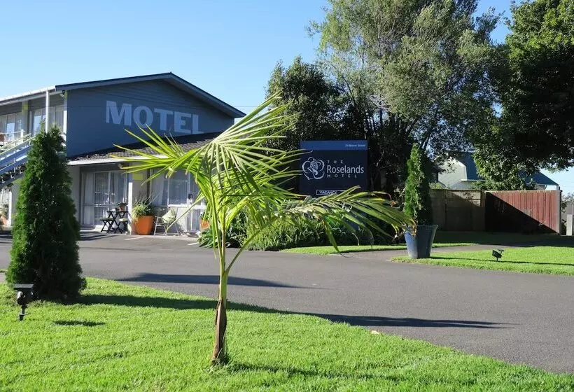 Roselands Motel