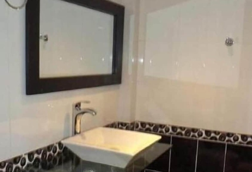 Ayenda 1225 Hotel Praga Medellin