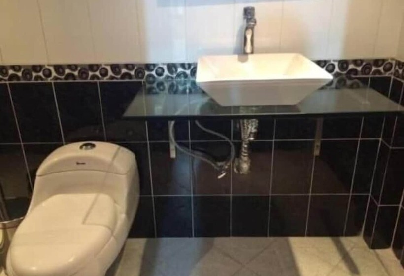 Ayenda 1225 Hotel Praga Medellin