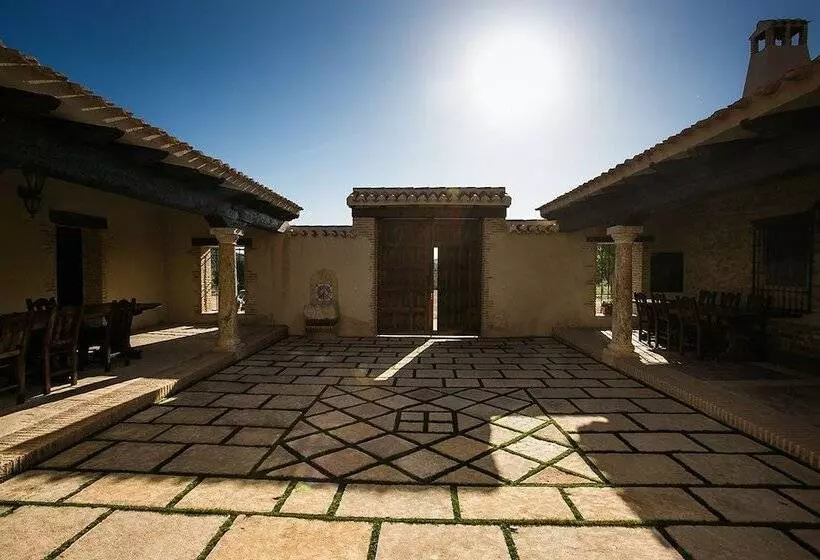 Aamiaismajoitus (B&B) Cortijo De Trifillas