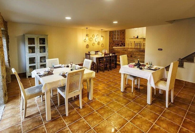 تختخواب و صبحانه Ecocasa Lema Ii