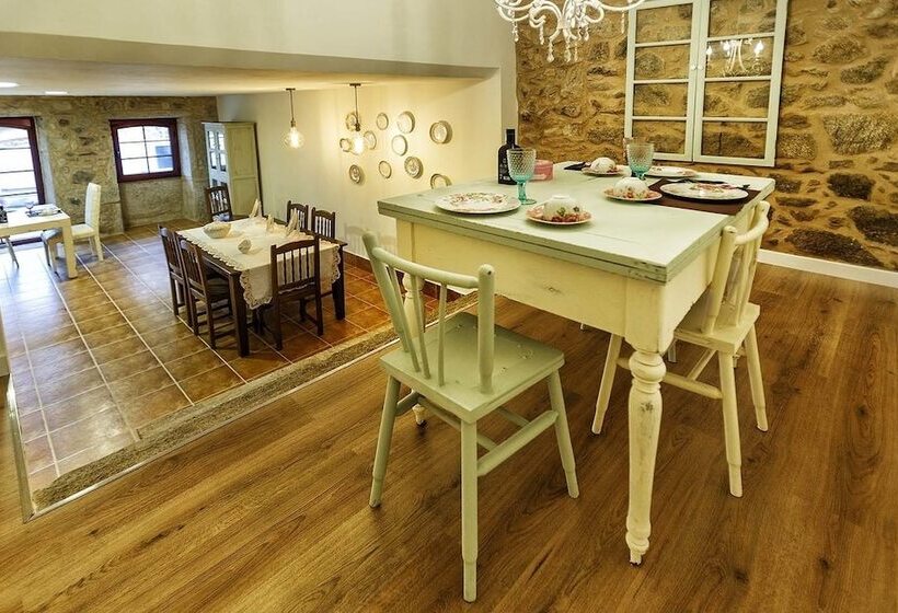 تختخواب و صبحانه Ecocasa Lema Ii