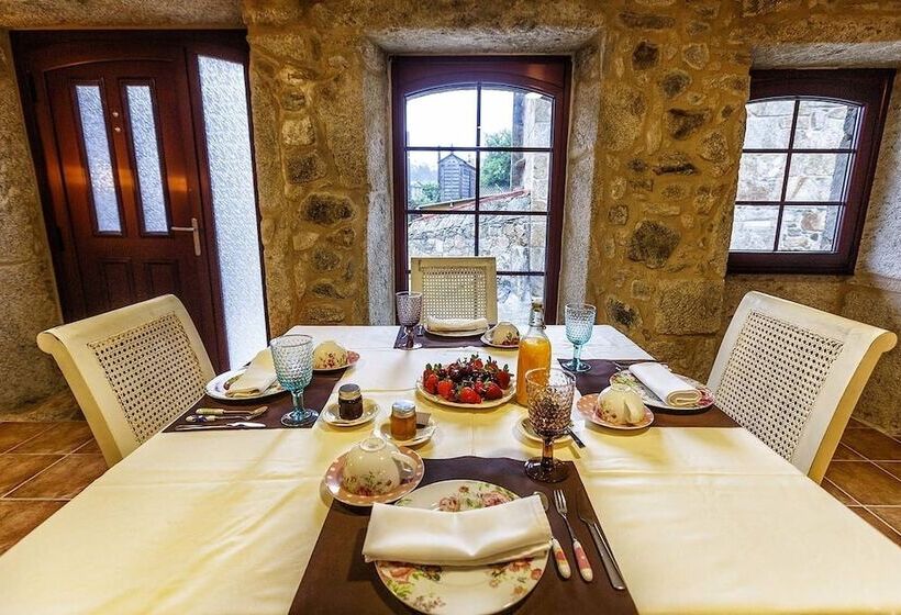 تختخواب و صبحانه Ecocasa Lema Ii