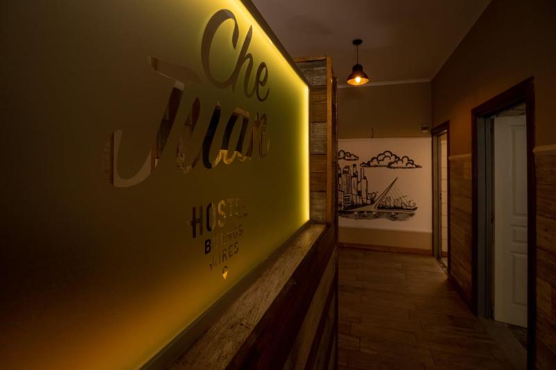 Che Juan Hostel Ba
