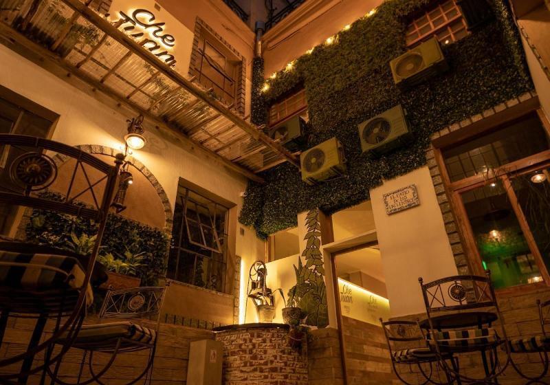 Che Juan Hostel Ba