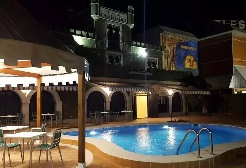 簡易ホテル Castellverd