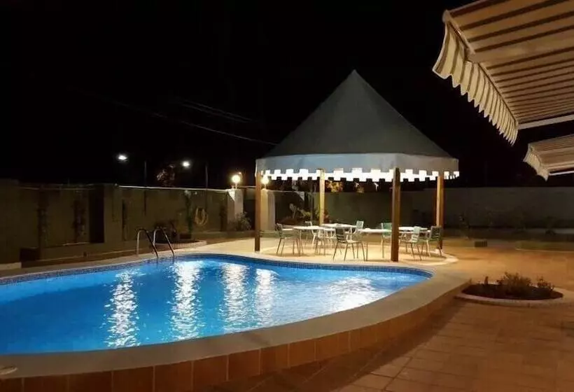 簡易ホテル Castellverd