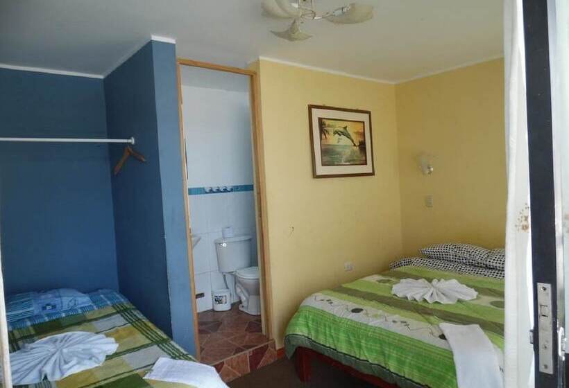 Hostel Yakumama Paracas