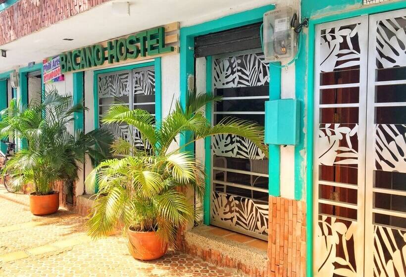 هتل Bacano Hostel