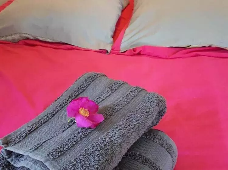 Hotelli Camping Des Platanes