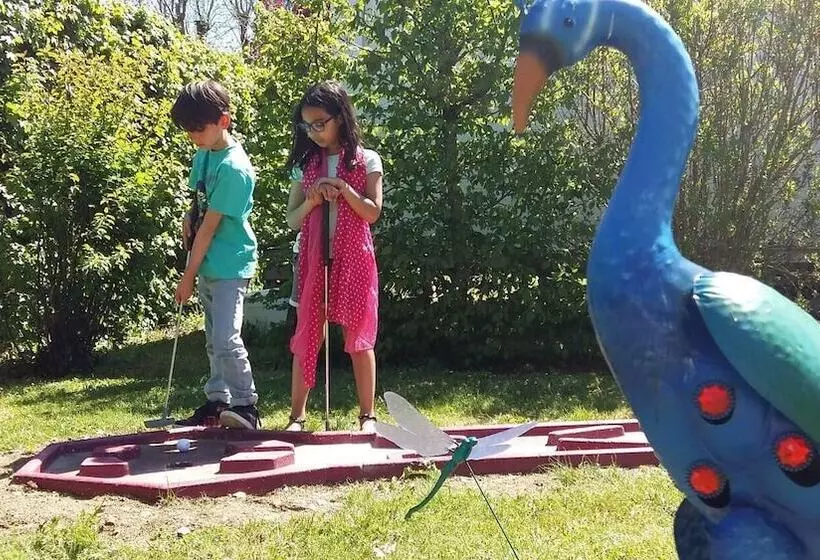 Hotelli Camping Des Platanes