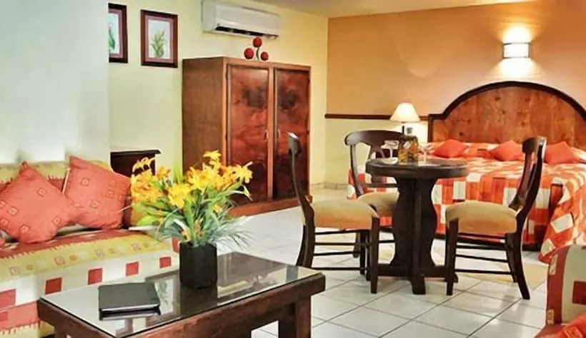 ホテル Plaza Jardin