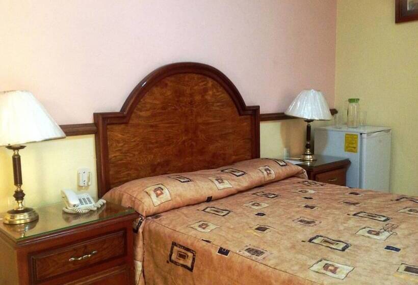 فندق Plaza Jardin