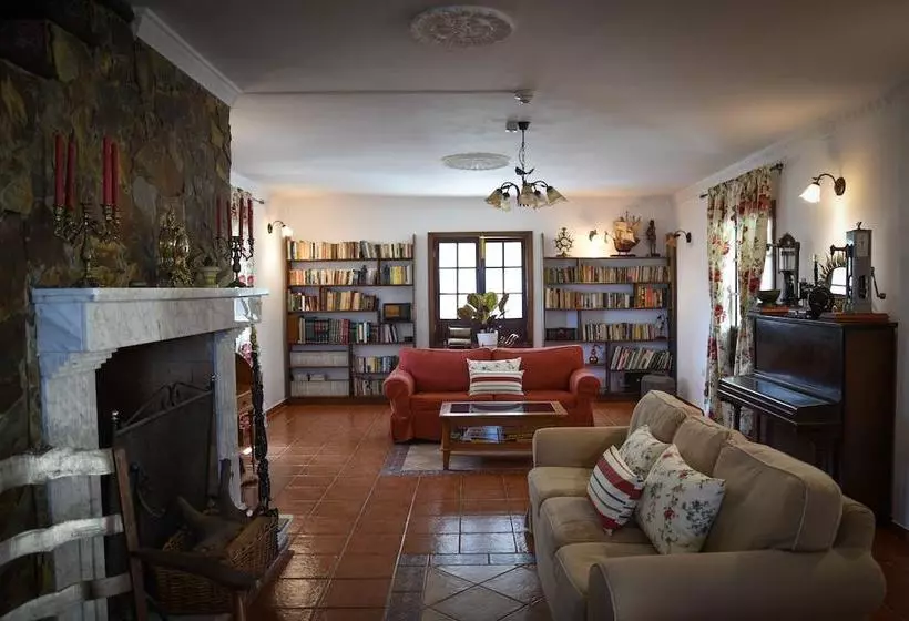ホテル Rural Villa Ariadna