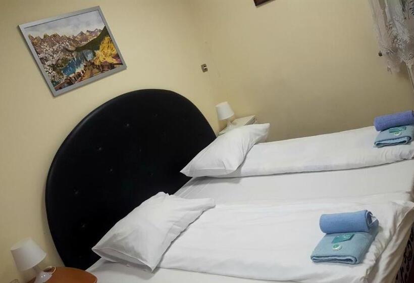 مُتل Etna   Hostel  Noclegi Rzeszów