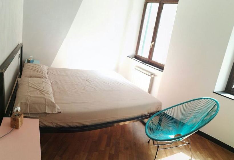 Ostellin Genova Hostel