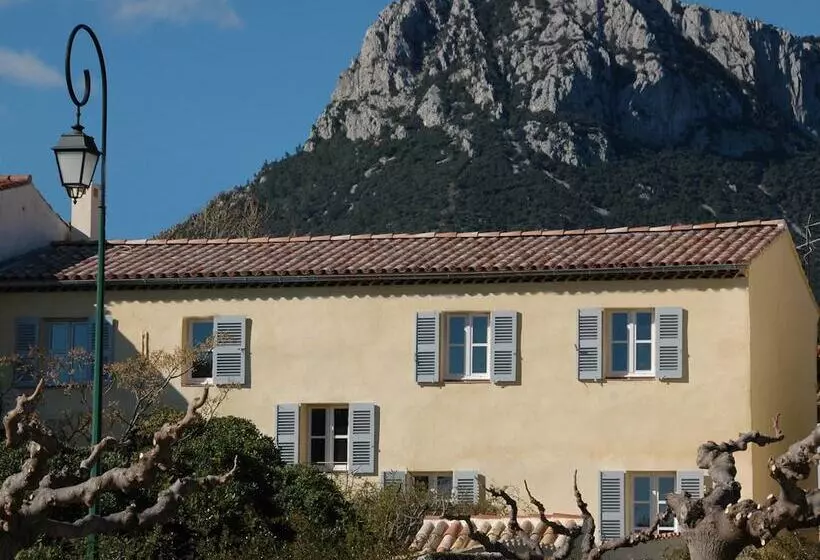 ペンション Le Vieux Logis Chambres D Hotes