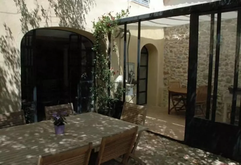 ペンション Le Vieux Logis Chambres D Hotes