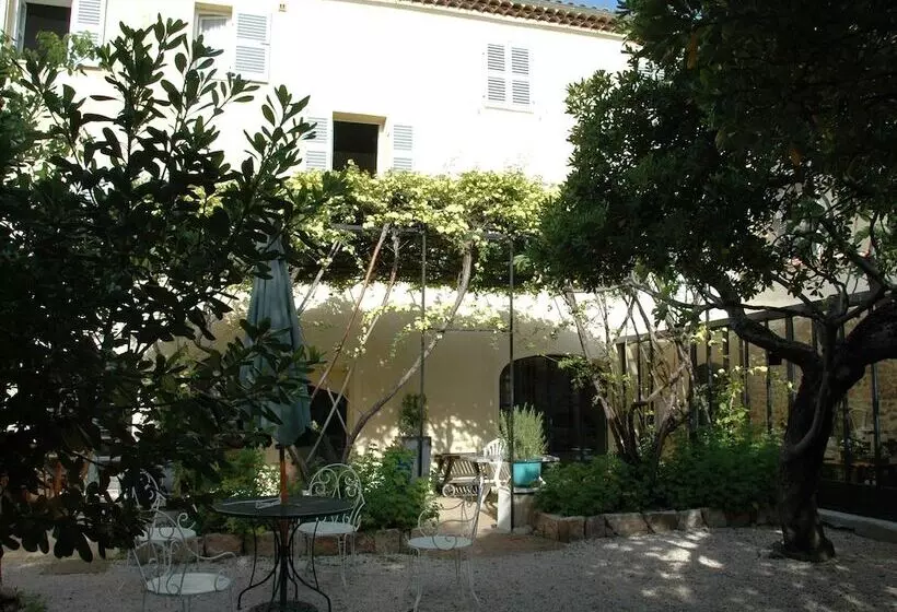 ペンション Le Vieux Logis Chambres D Hotes