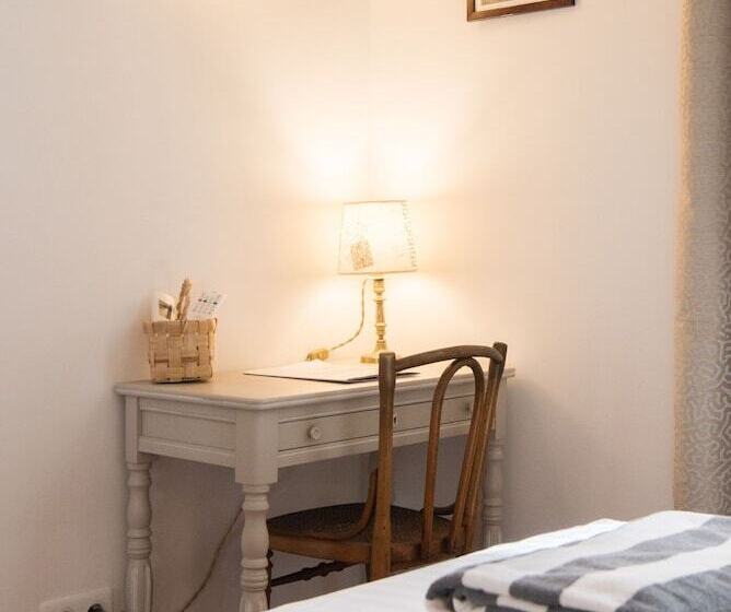 بنسيون Le Vieux Logis Chambres D Hotes