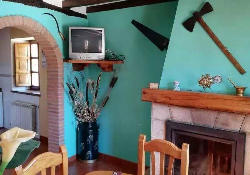 Valle De Tosande I  Near Tejeda De Tosande