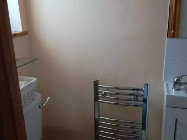 Aamiaismajoitus (B&B) Ty Newydd