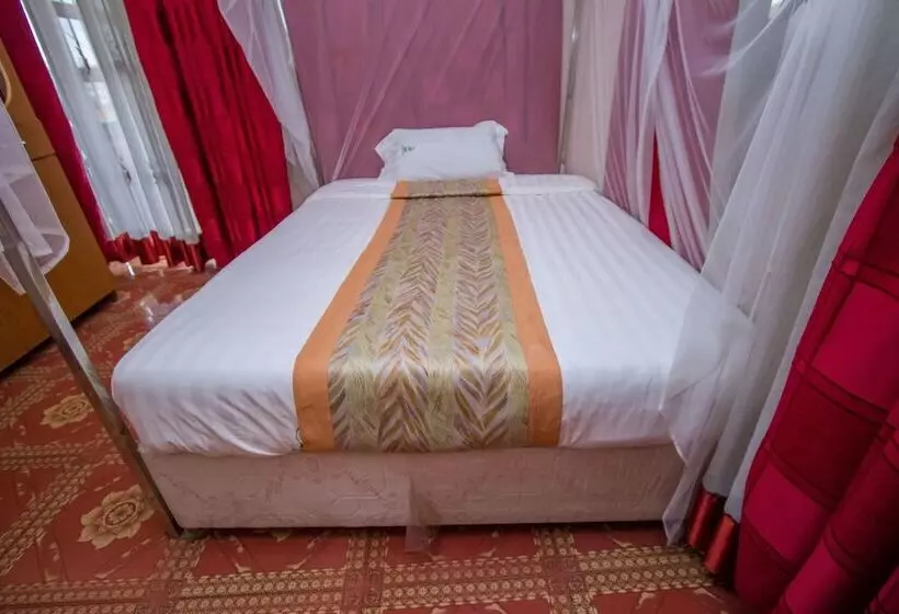 هتل Arch Apartments