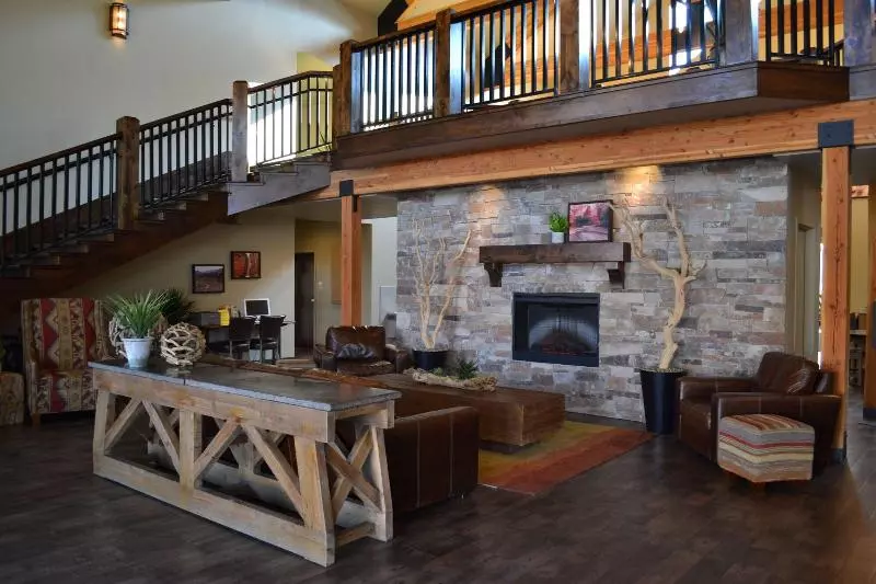 هتل Canyon Country Lodge