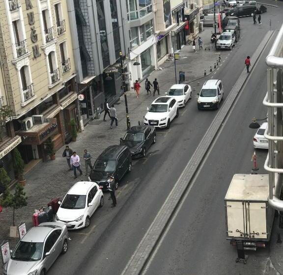 Hamit Hotel Istanbul