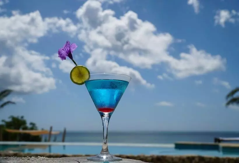 Hotelli Marafiki Bungalows