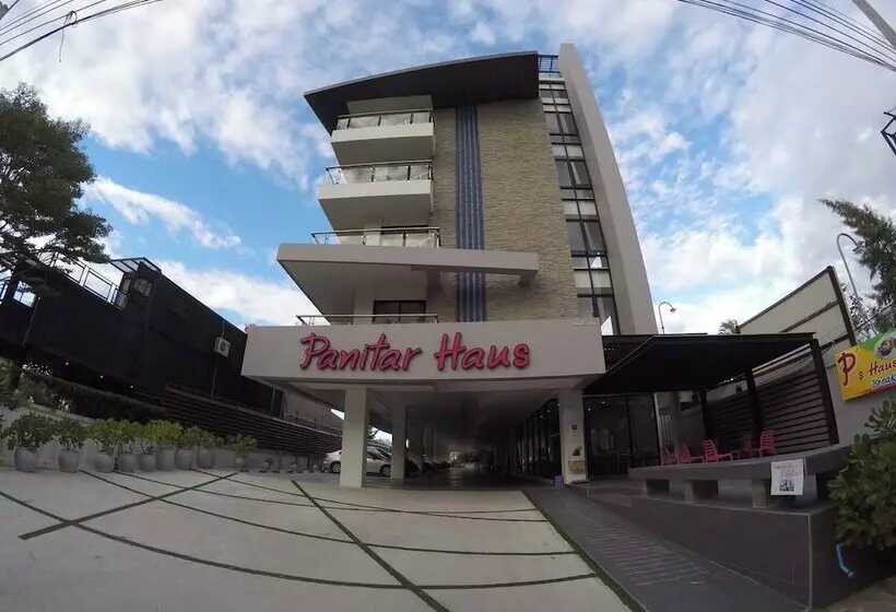 ホテル Panitar Haus