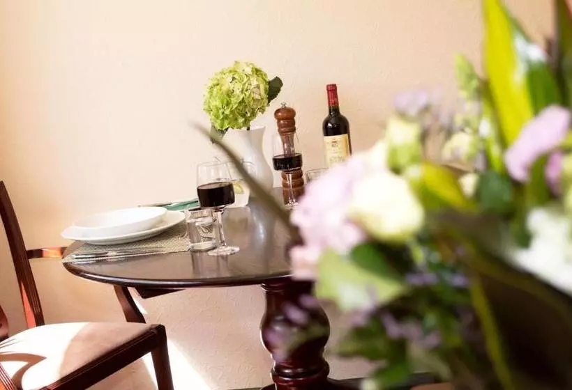 Hotelli The Poplars Moulton