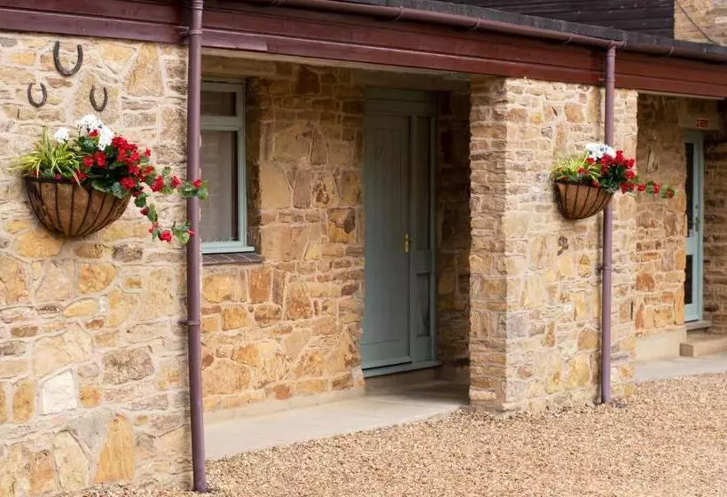 Hotelli The Poplars Moulton