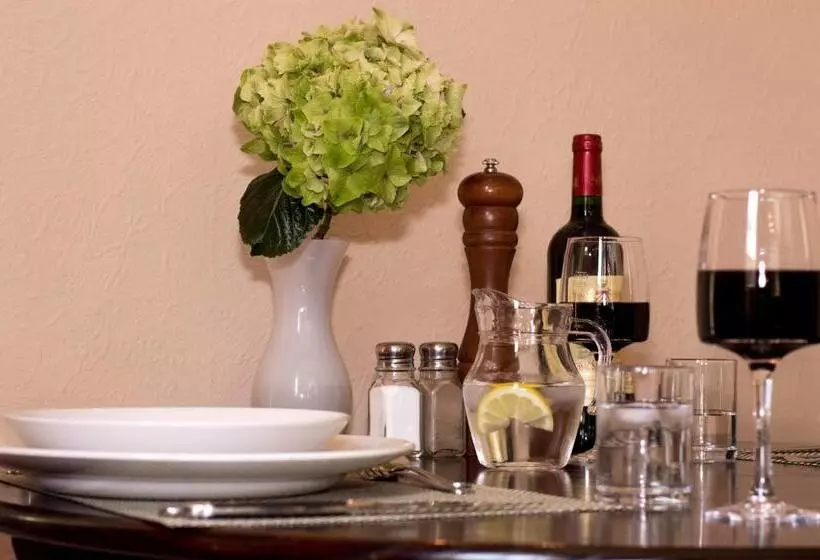 Hotelli The Poplars Moulton