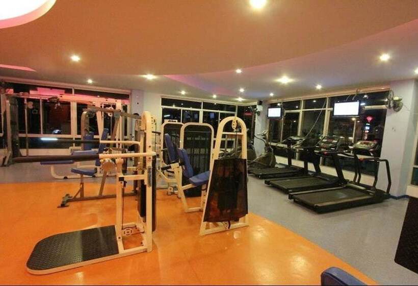 酒店 The Sky Condo