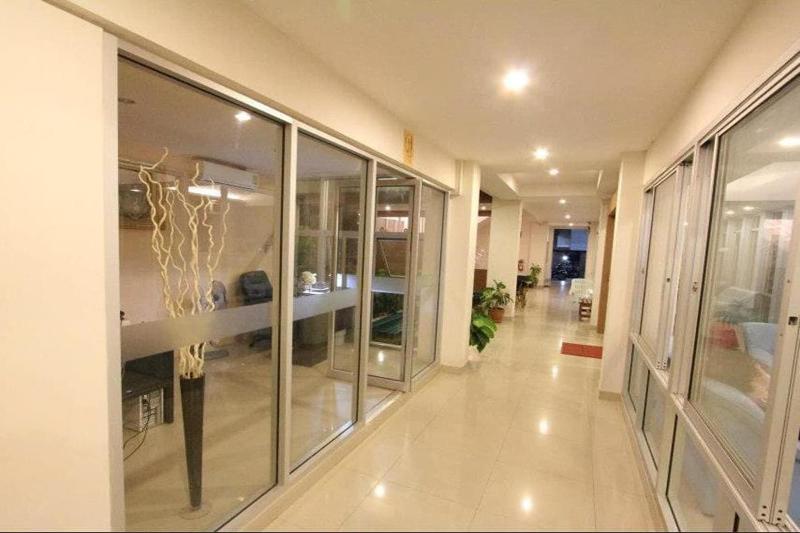 酒店 The Sky Condo