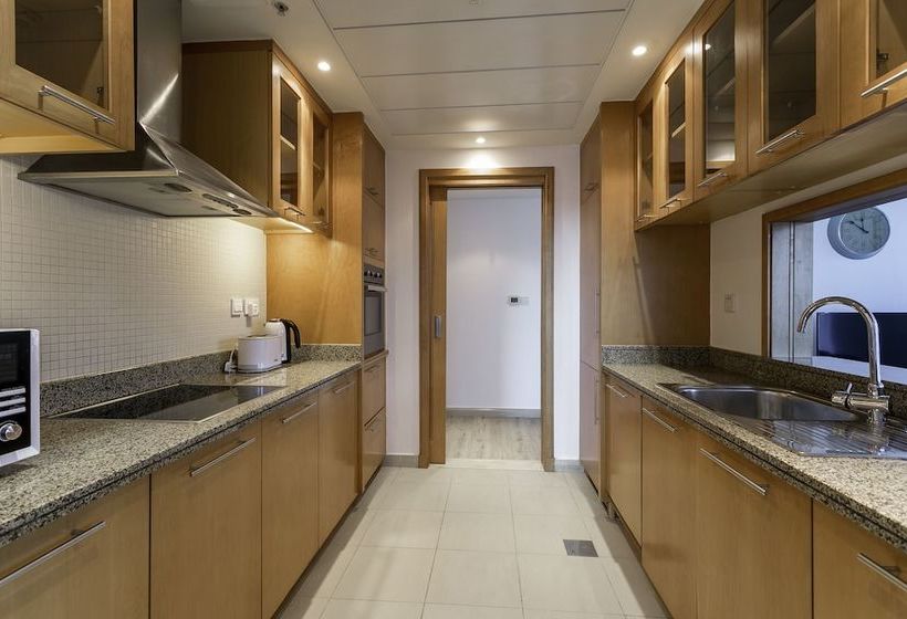 One Perfect Stay Aurora Tower