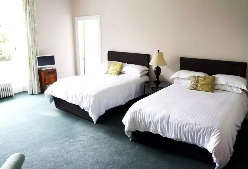 پانسیون Ardgye House