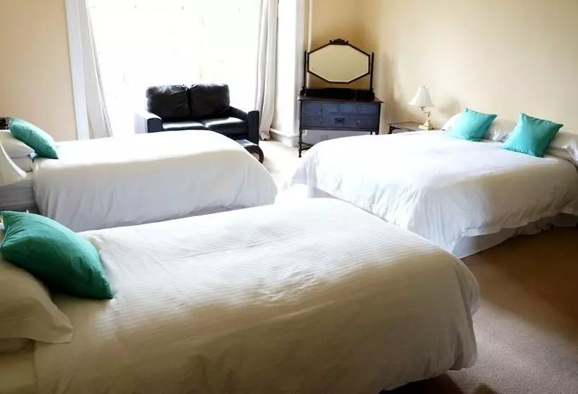 پانسیون Ardgye House