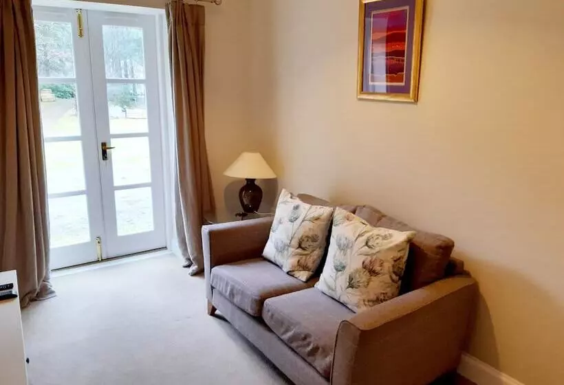 پانسیون Ardgye House