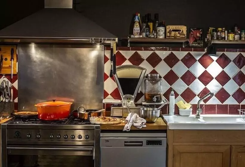 ペンション Villa Colombier