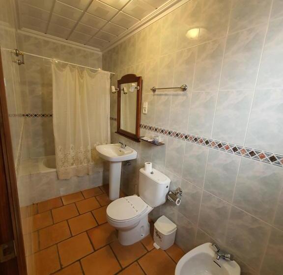 فندق فئة نجمة واحدة Restaurante Venta Tomas