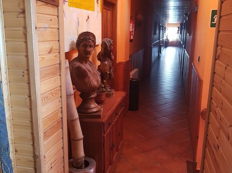 Hostal Sierra De Baza