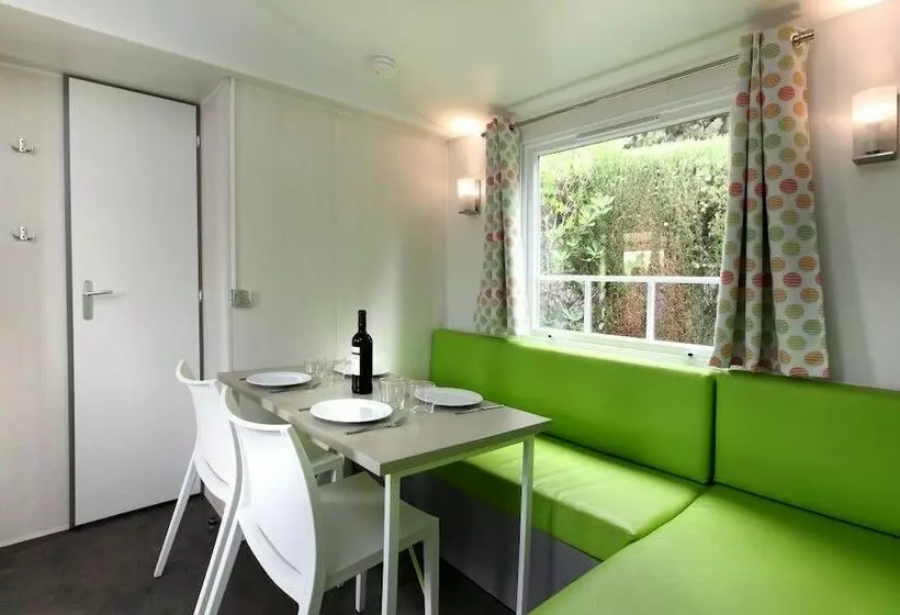 Hotelli Camping Clarà