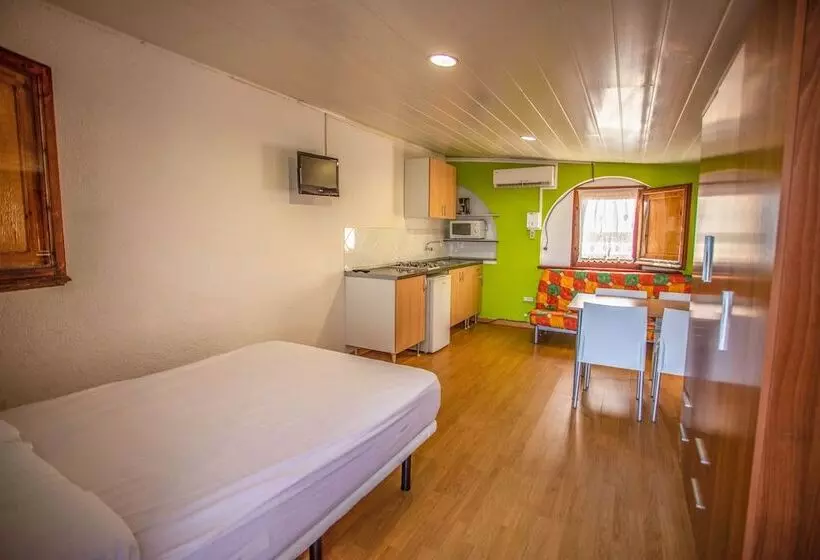 Hotelli Camping Clarà